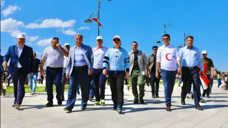 Ağrı’da Sıfır Atık Parolasıyla "81 İlde 81 Milyar Adım Çevre Yürüyüşü" Düzenlendi