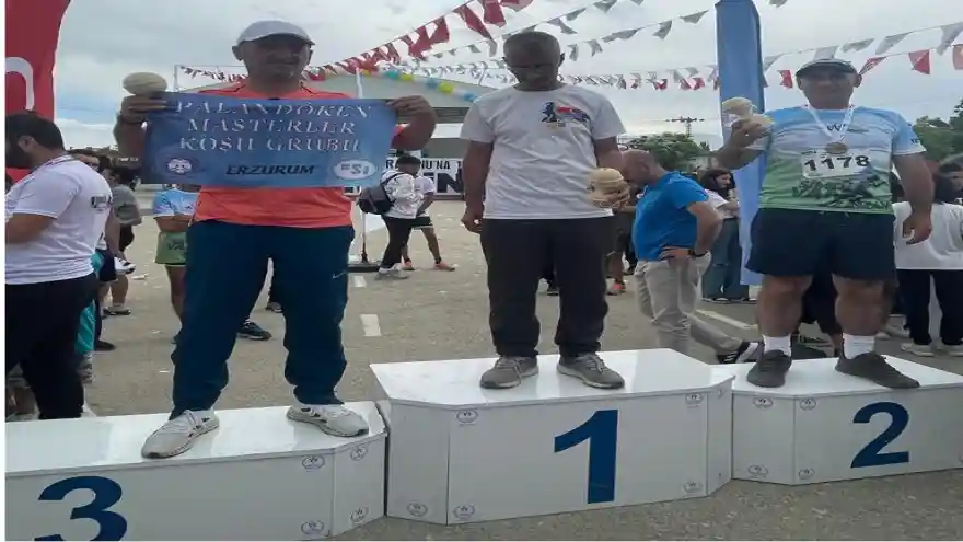 ‘1. VAN DENİZİ YARI MARATONU’ KOŞUSU YAPILDI