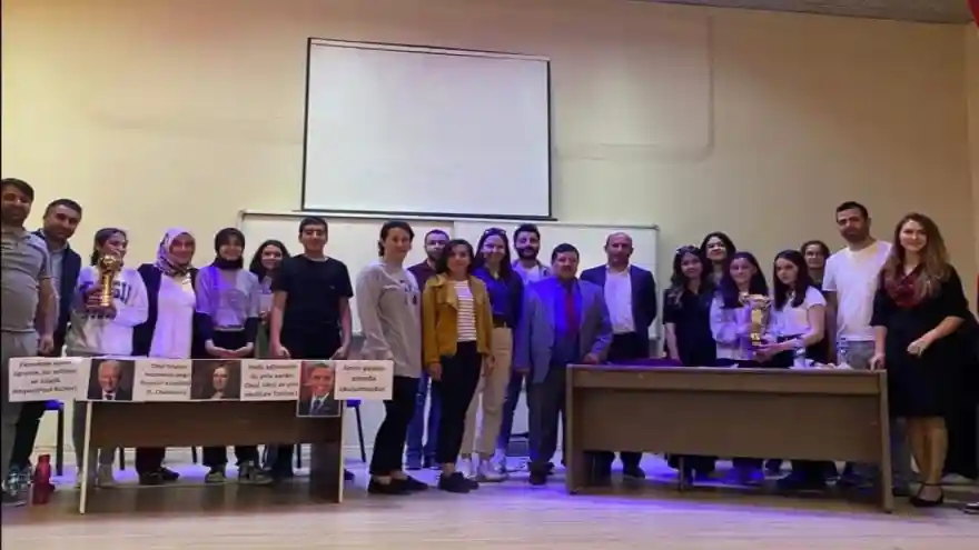 Ağrı’da Okullar Arası Münazara Yarışmaları