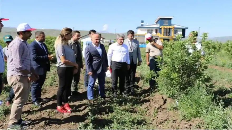 VALİ VAROL, TARIM PARK’TA ZİYARETLERDE BULUNDU