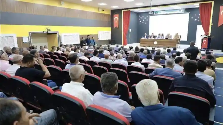 Vali Varol, Doğubayazıt'ta Muhtarlarla Bir Araya Geldi