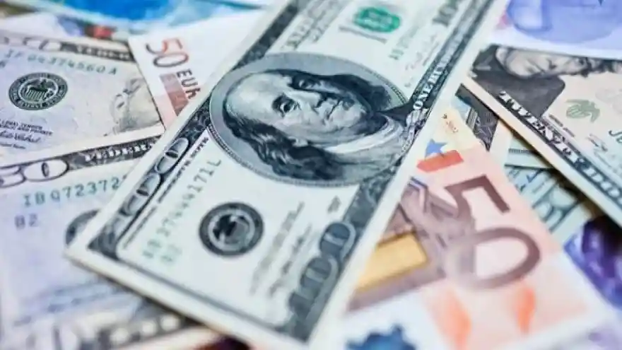 Euro-dolar paritesi 20 yıl sonra eşitlendi