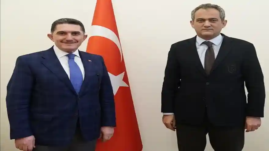 AK Parti Ağrı Milletvekili Ekrem Çelebi Milli Eğitim Bakanı Mahmut Özer'i ziyaret etti