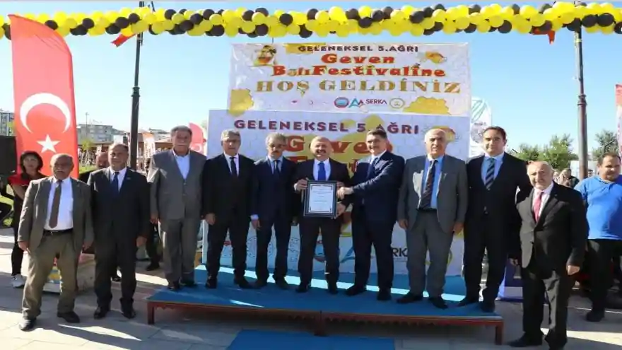 GELENEKSEL 5. AĞRI GEVEN BALI FESTİVALİ BAŞLADI