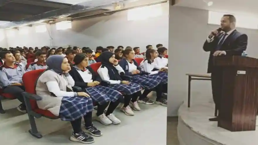 İlçe Müftüsü İbrahim Yiğit Anadolu lisesi öğrencileri ile bir araya geldi.