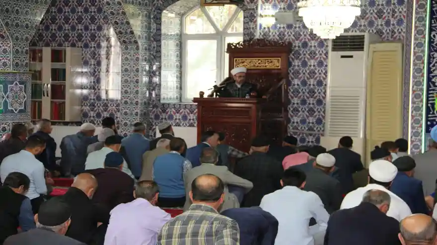 Ağrı İl Müftüsü Celal Büyük, Doğubayazıt'ta "Peygamberimiz, Cami ve İrşat" konulu konferans verdi