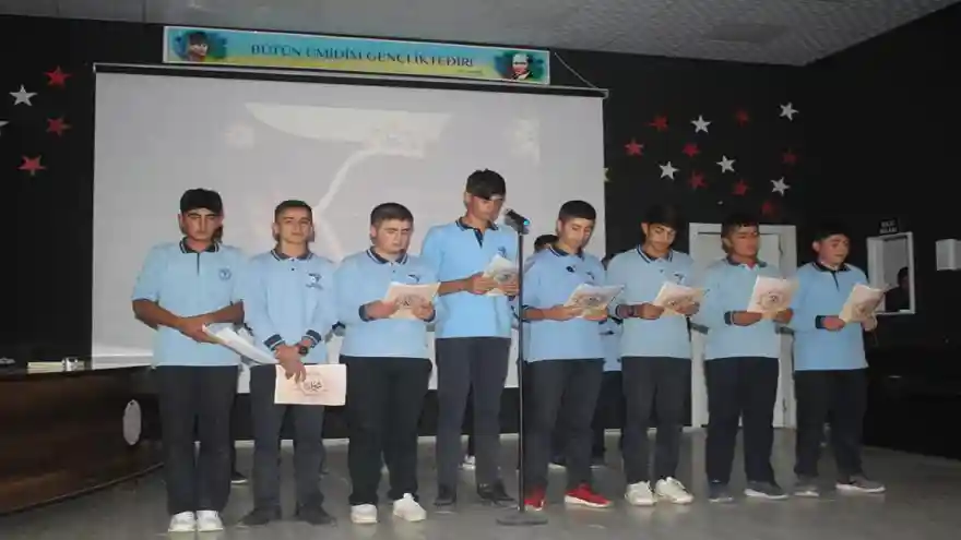 Medine Müdafii Fahrettin Paşa İmam Hatip Lisesi öğrencilerinden “Mevlid-i Nebi Haftası” etkinliği