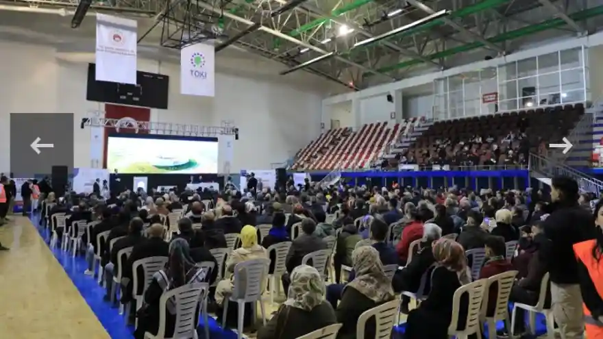 Ağrı’da TOKİ Kuraları Çekildi