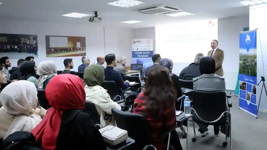 Ağrı İ.Ç. Üniversitesinde “Genç Girişimciler İçin E-Ticaret” Eğitimi Verilmeye Başlandı