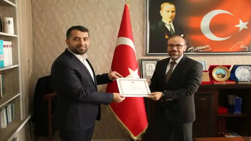 Ağrı'da Hatimle teravih kıldıran din görevlilerine "Teşekkür Belgesi" verildi