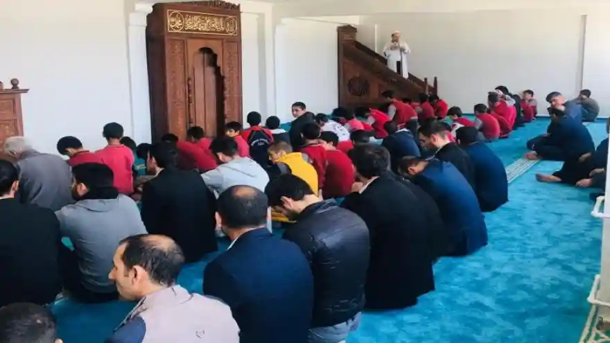 CUMA HUTBESİNDE DİKKAT ÇEKİLDİ