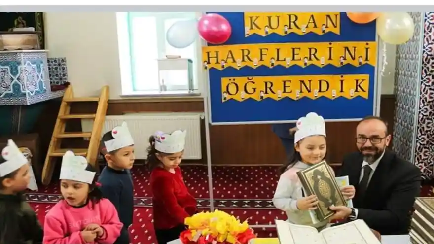 Ağrı'lı Minikler, Kur’an’a geçmenin sevincini yaşadı