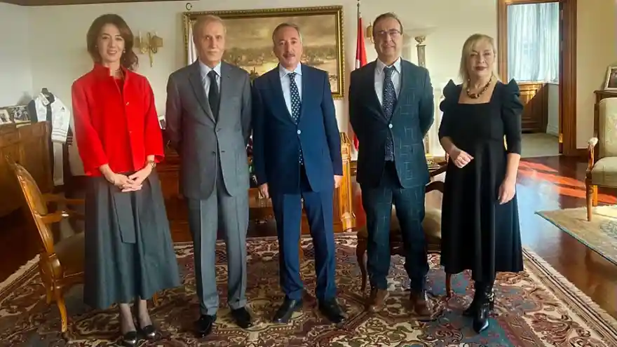 AİÇÜ ile IC Vakfı Arasında Protokol İmzalandı