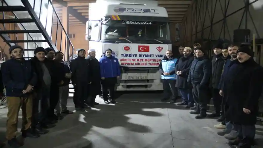 Ağrı'dan 8. yardım tırı afet bölgesine gönderildi.