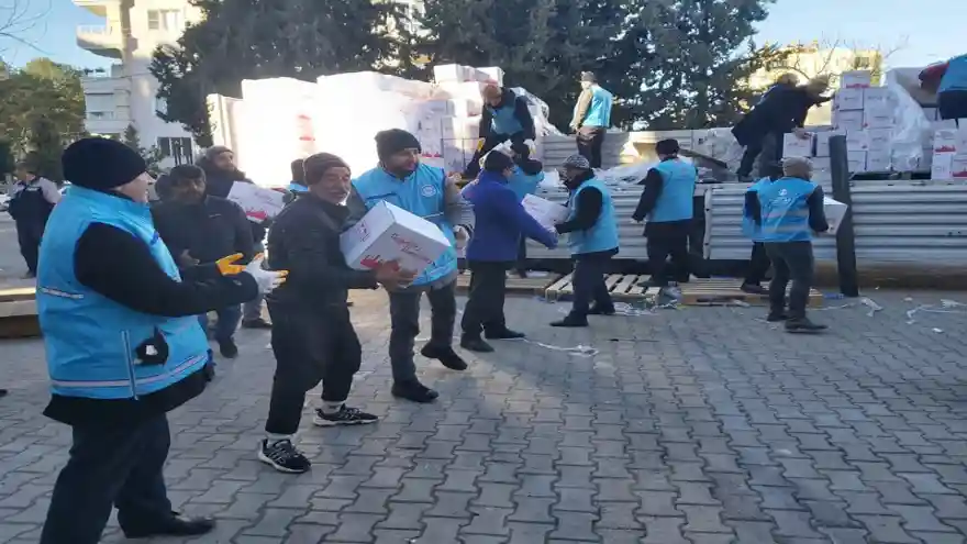 Ağrı İl Müftülüğü, depremden etkilenen illerde yaraları sarmaya devam ediyor