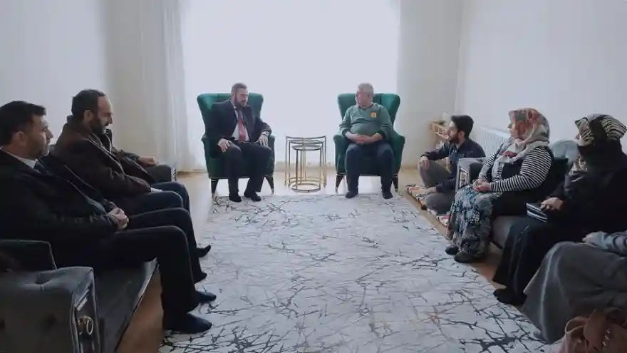 Ağrı İl Müftülüğü, deprem bölgesinden Ağrı’ya gelen aileleri ziyaret ediyor