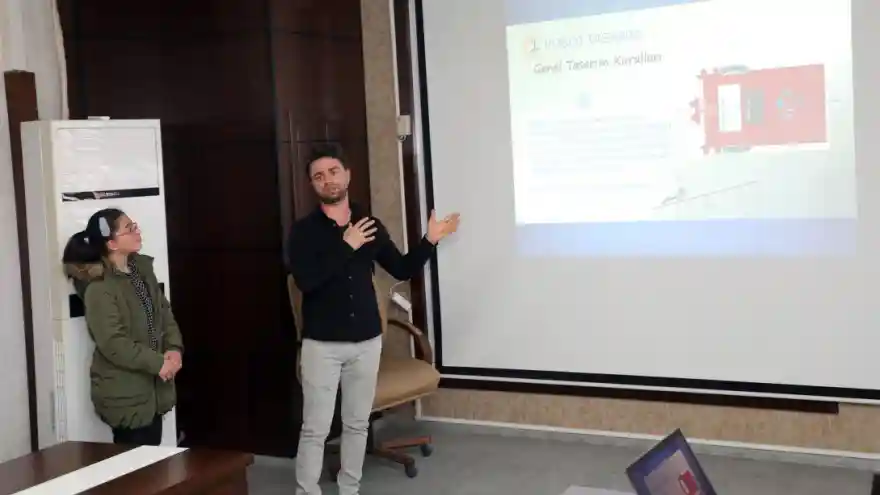 AĞRI'NIN ZİRVESİNDE TEKNOLOJİ YARIŞMASI ÖN ELEMESİ YAPILDI