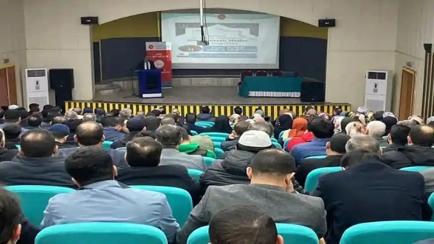 Ağrı Müftülüğü, Mart Ayı Personel Toplantısı ve Konferans düzenledi