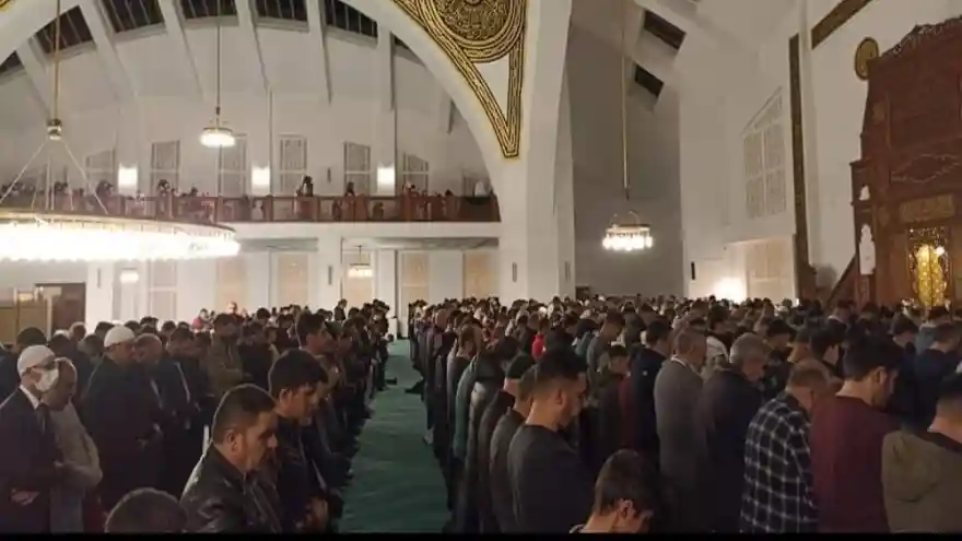 Ağrı’da İlk Teravih Heyecanı