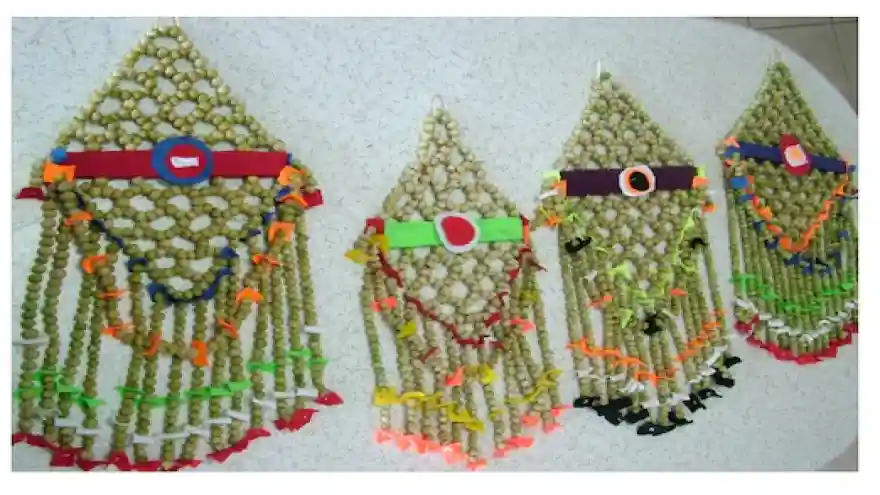 DOĞUBAYAZIT'TA ÇOĞU EV VE İŞYERLERİNE ASILAN ÜZERLİK OTU