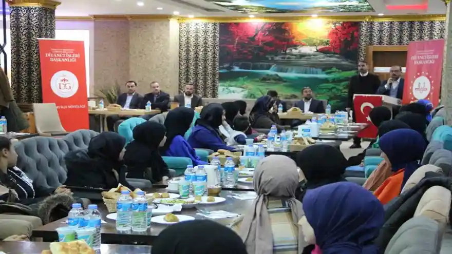 Müftü Celal Büyük, Gençlerle İftarda Buluştu