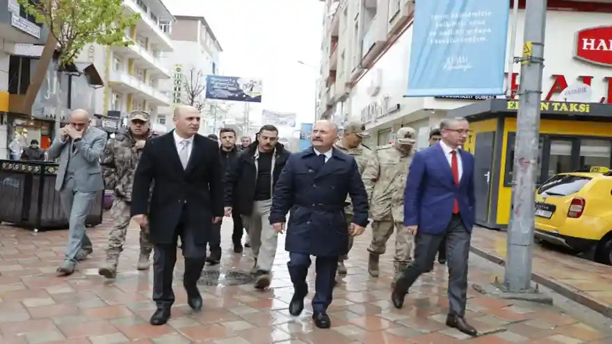 Vali Varol Doğubayazıt'ı Ziyaret etti