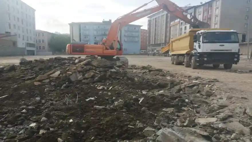 Doğubayazıt Belediyesi Semt Pazarı İnşaatı Başladı