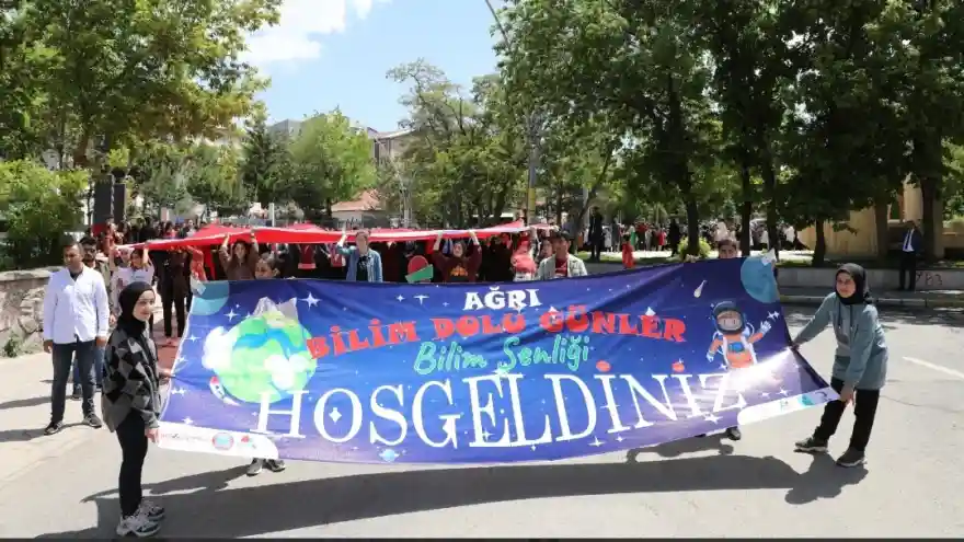  AĞRI'DA BİLİM ŞENLİĞİ BAŞLADI