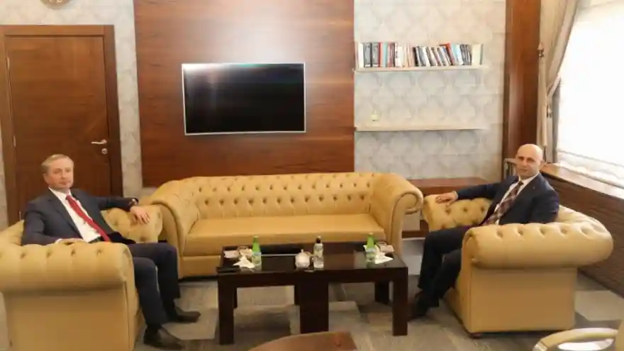 KAYMAKAM EKİNCİ'DEN, İL MİLLİ EĞİTİM MÜDÜRÜ KÖKREK'E ZİYARET