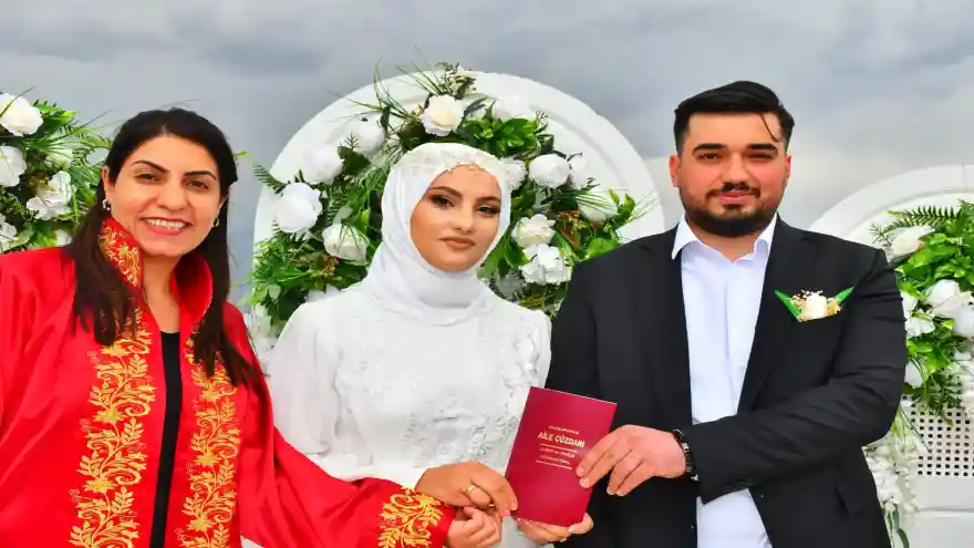 Başkan Acar Vatandaşların en mutlu günlerine ortak oluyor