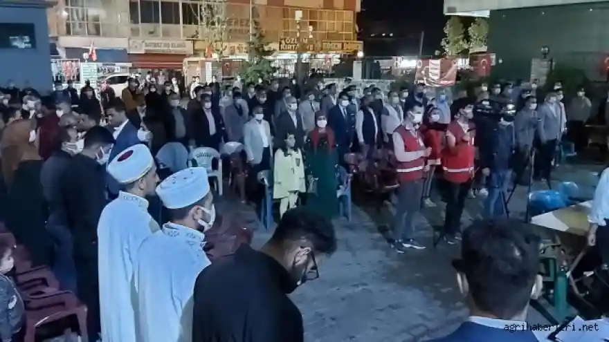 YARIN 15 TEMMUZ MİLLİ BİRLİK GÜNÜ!