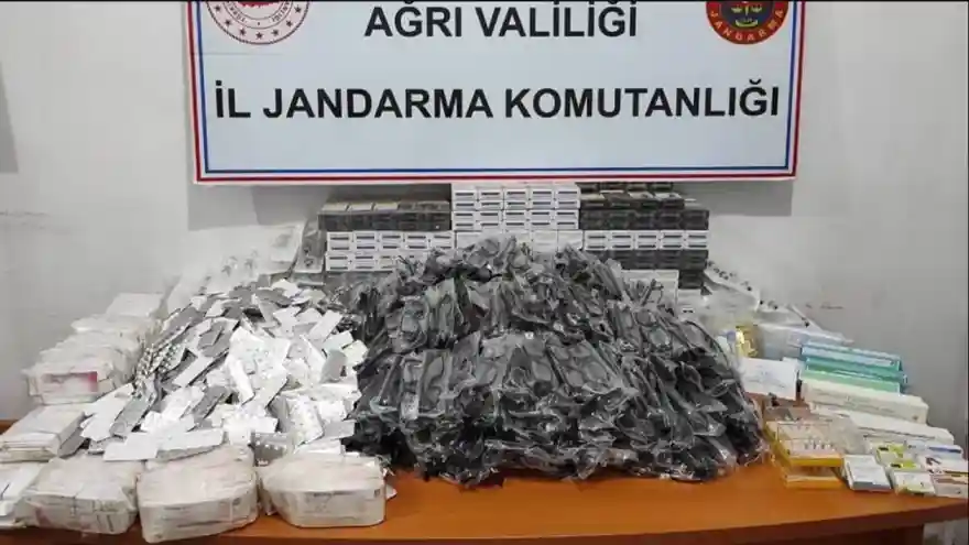 Kaçakçılık ve uyuşturucu operasyonu: 143 gözaltı