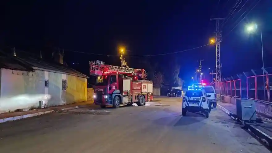 Ağrı’da alevler geceyi aydınlattı