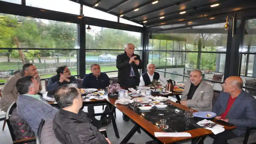 Yalova’ya yaşayan Ağrılılar kahvaltıda buluştu