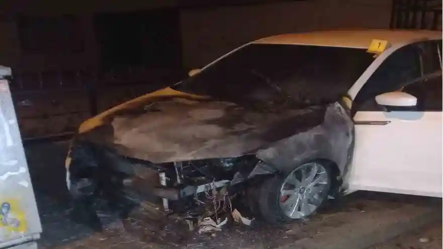 Doğubayazıt'ta bir araç alev aldı