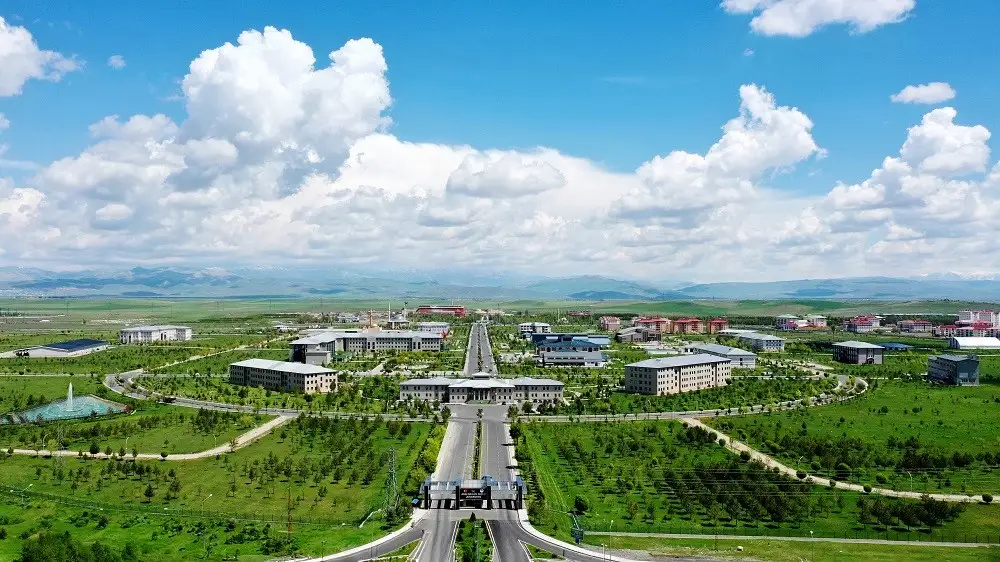 AİÇÜ’nün başarı sıralaması giderek yükseliyor 
