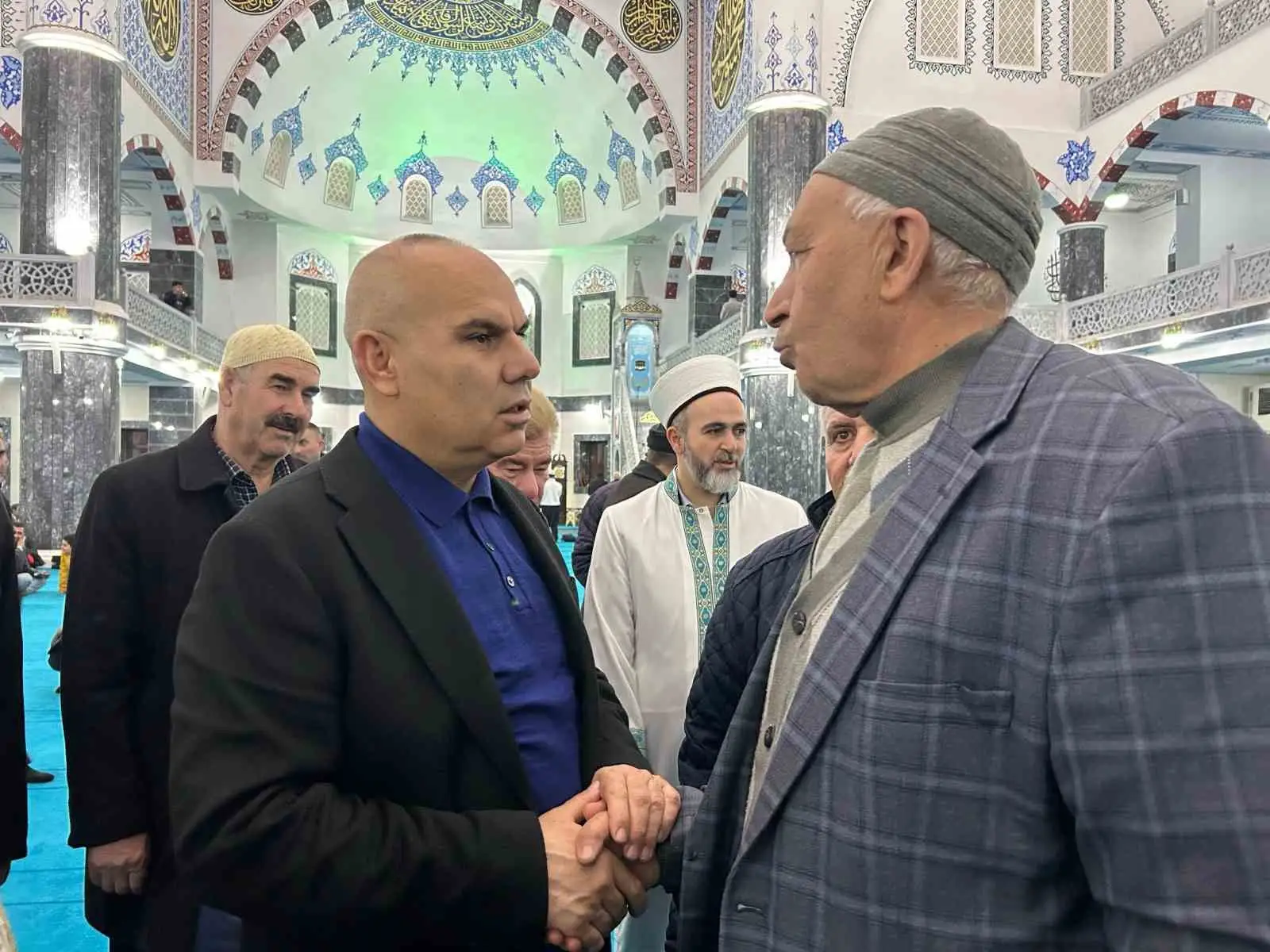 Ağrı’da Kadir Gecesi dualarla ihya edildi 