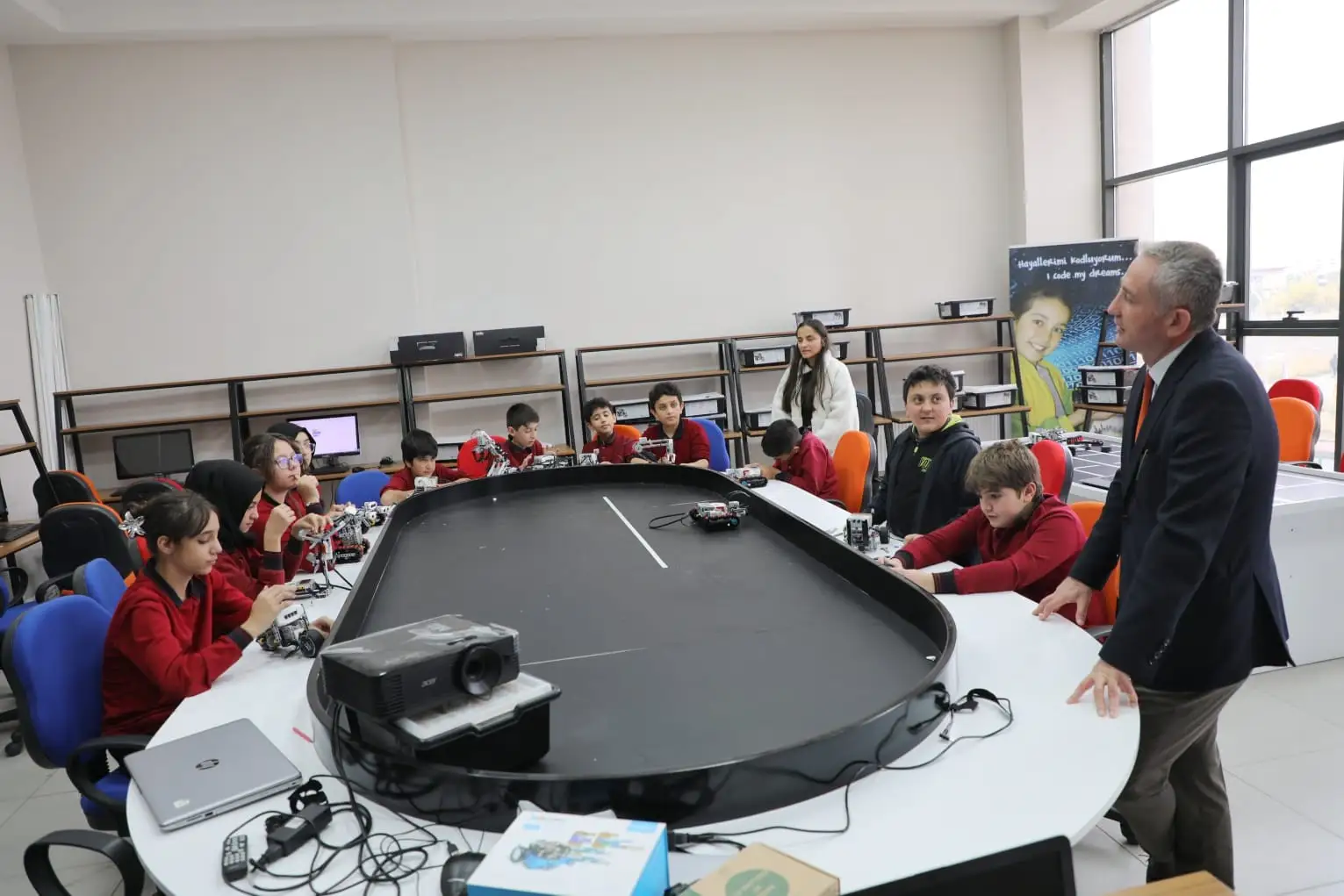 Ağrı’da "KodlAğrı" projesi ile 125 bin öğrenci teknoloji eğitimi alıyor 