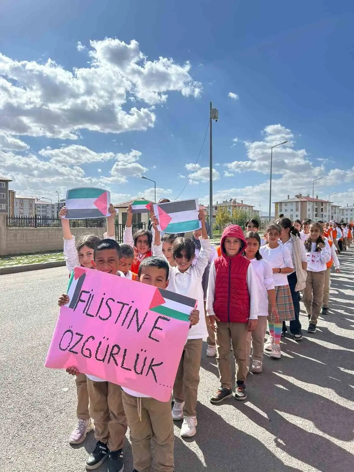 Ağrı’da tüm okullarda "Filistin ve Gazze" temalı etkinlikler düzenlendi 