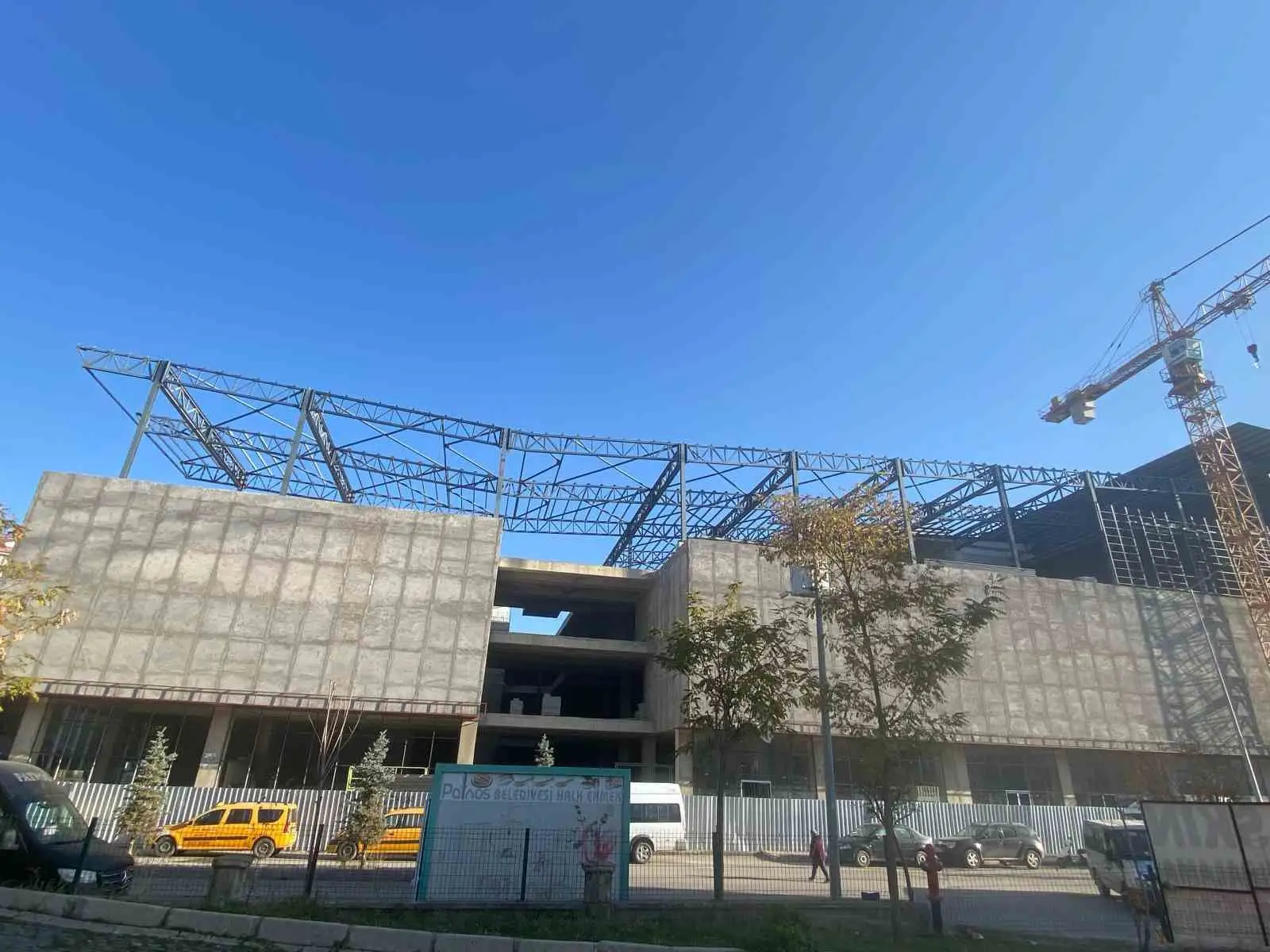 Patnos’ta Alışveriş merkezi inşaatında sona gelindi 