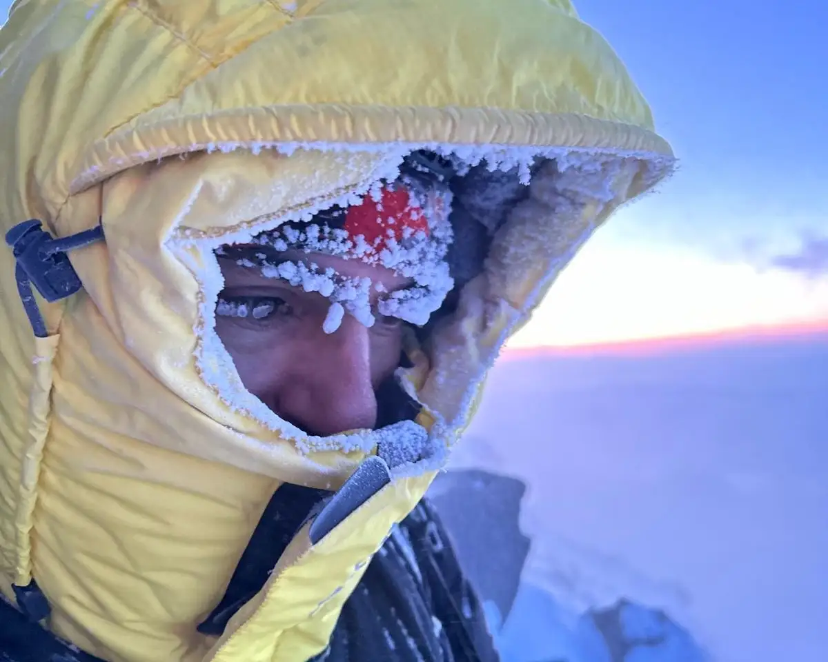 Vanlı dağcılardan Türkiye’nin zirvesine zorlu tırmanış