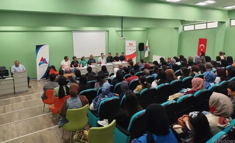 Erzurum Devlet Tiyatrosu oyuncuları doğuda tiyatro yapmayı anlattı 