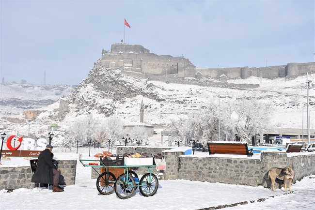 kars’ta-3-koy-yolu-ulasima-kapandi-(1).jpg