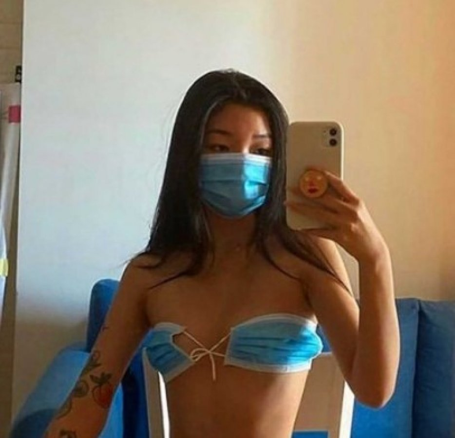 Rusya'da maskeden bikini tepki çekiyor 