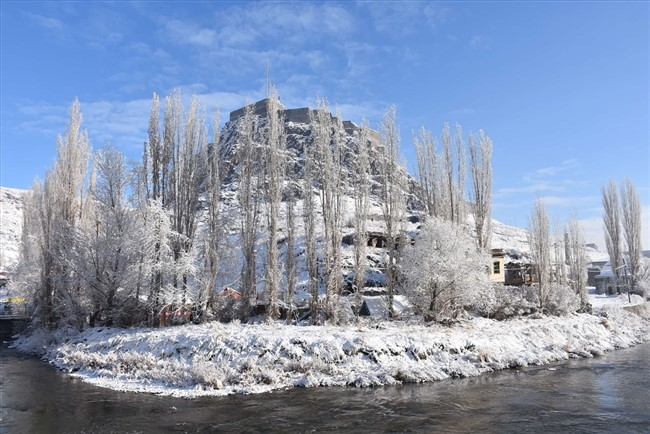 kars’ta-3-koy-yolu-ulasima-kapandi-(8).jpg